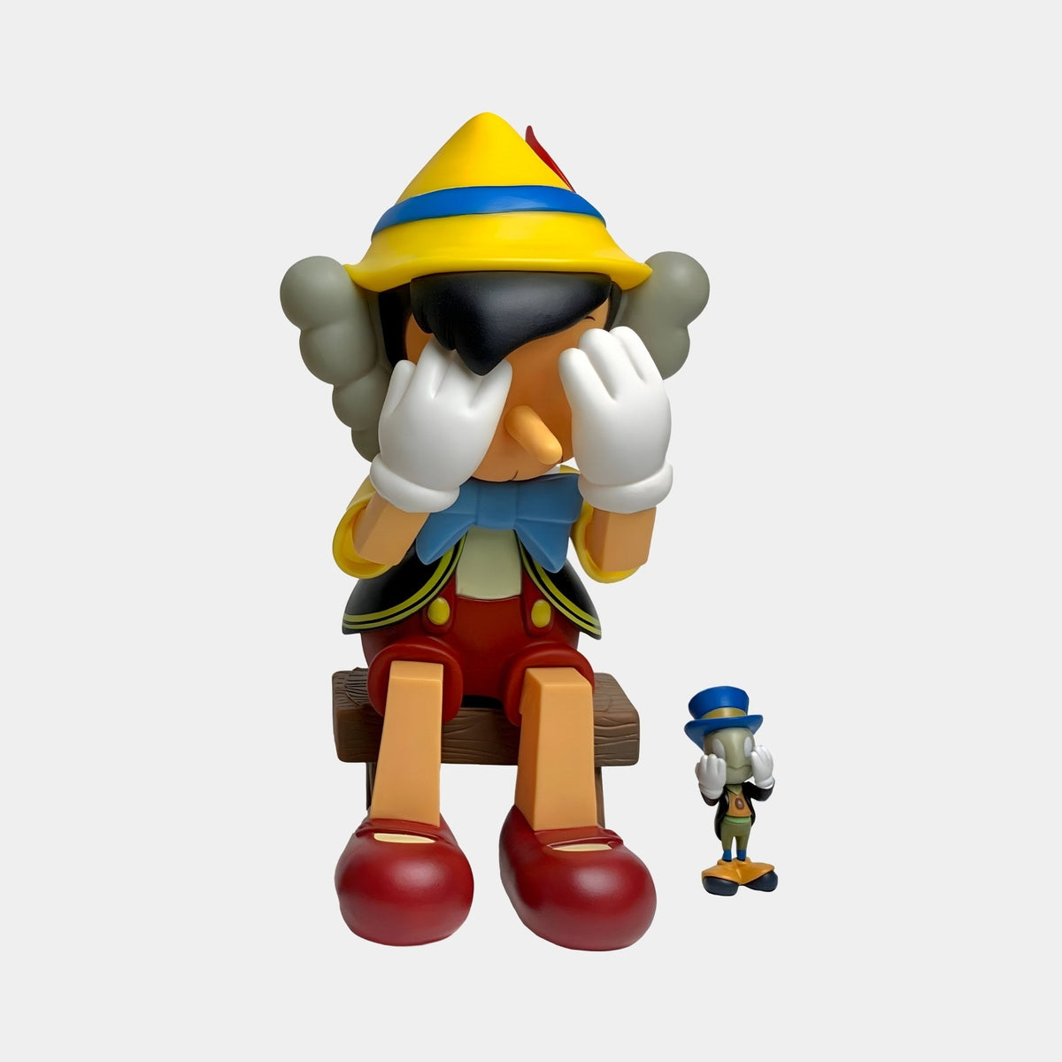 Iconify Marionette Sitting Figure - 26cm