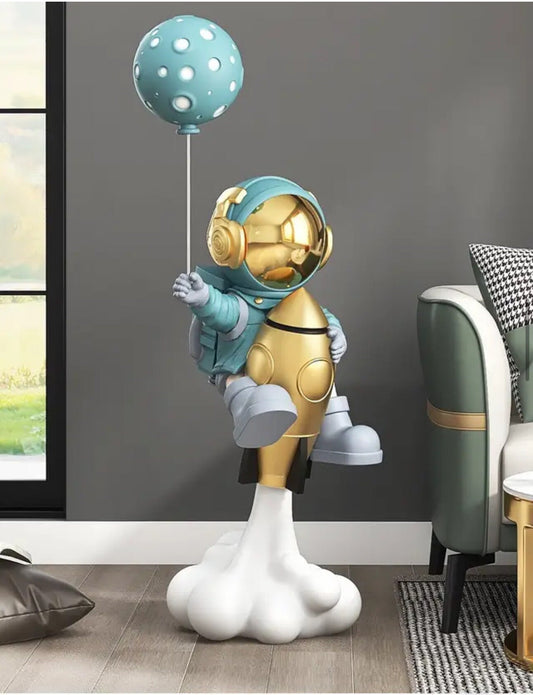 Balloon Astronaut Statue